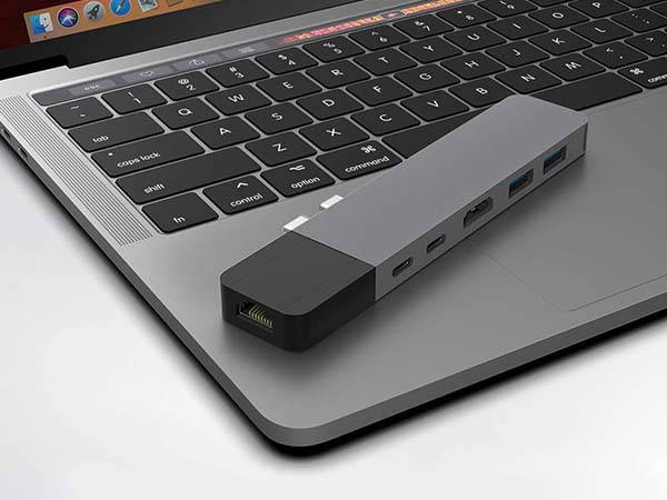 does the owc usb-c dock for mac book pro charge the laptop